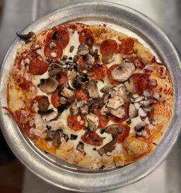 Pepperoni & Mushroom Pizza